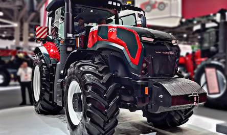 Трактор Ростсельмаш RSM 1370